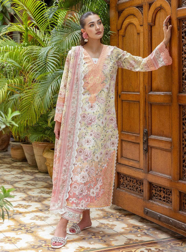 img_zainab_chottani_tahra_lawn_awwal_boutique