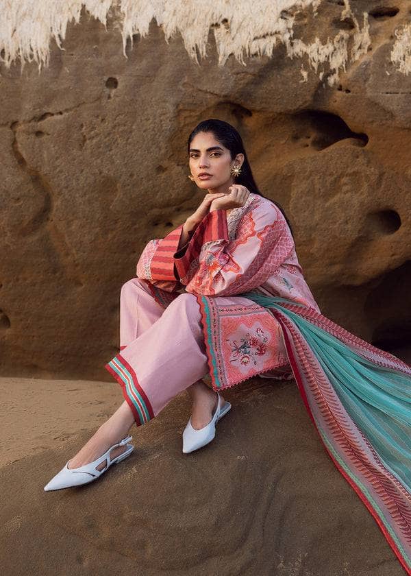 img_sadaf_fawad_khan_awwal_boutique