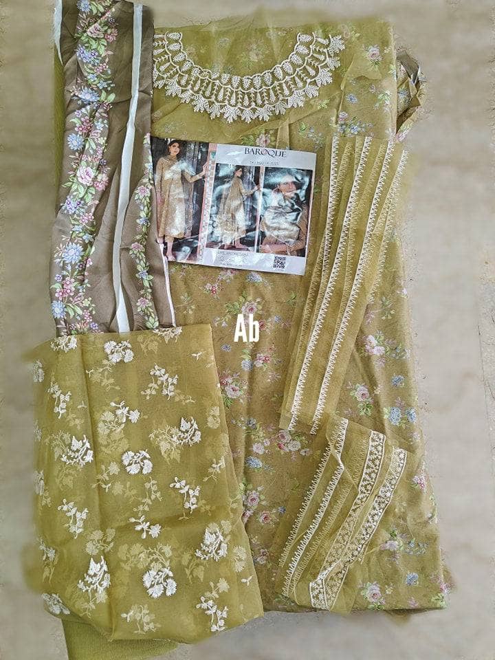 img_baroque_lawn_23_awwal_boutique