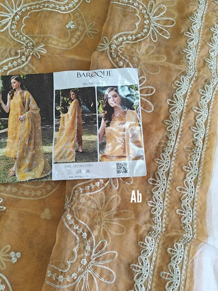 img_baroque_lawn_23_awwal_boutique