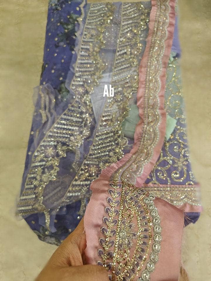 img_open_pic_roheenaz_awwal_boutique