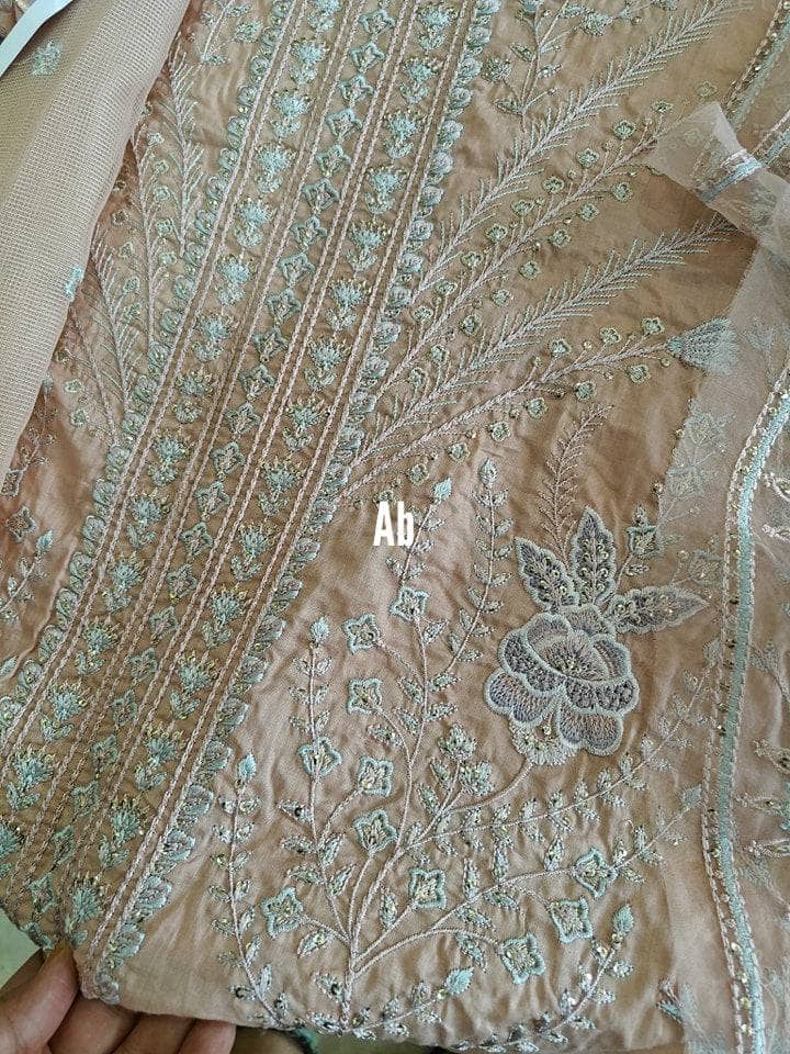 img_mushq_astoria_awwal_boutique