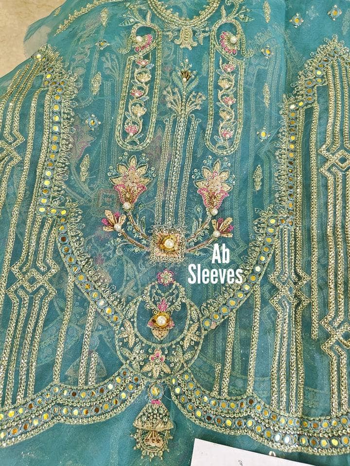 img_open_pic_mohsin_naveed_ranjha_wedding_edition_awwal_boutique