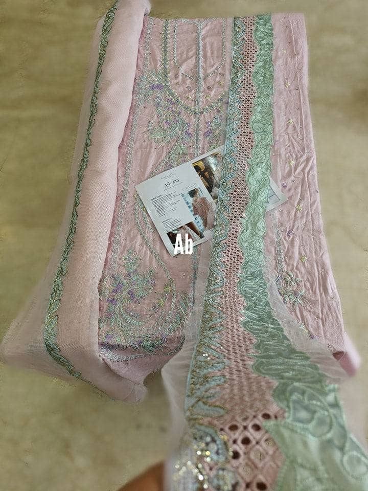 img_mushq_astoria_lawn_23_awwal_boutique