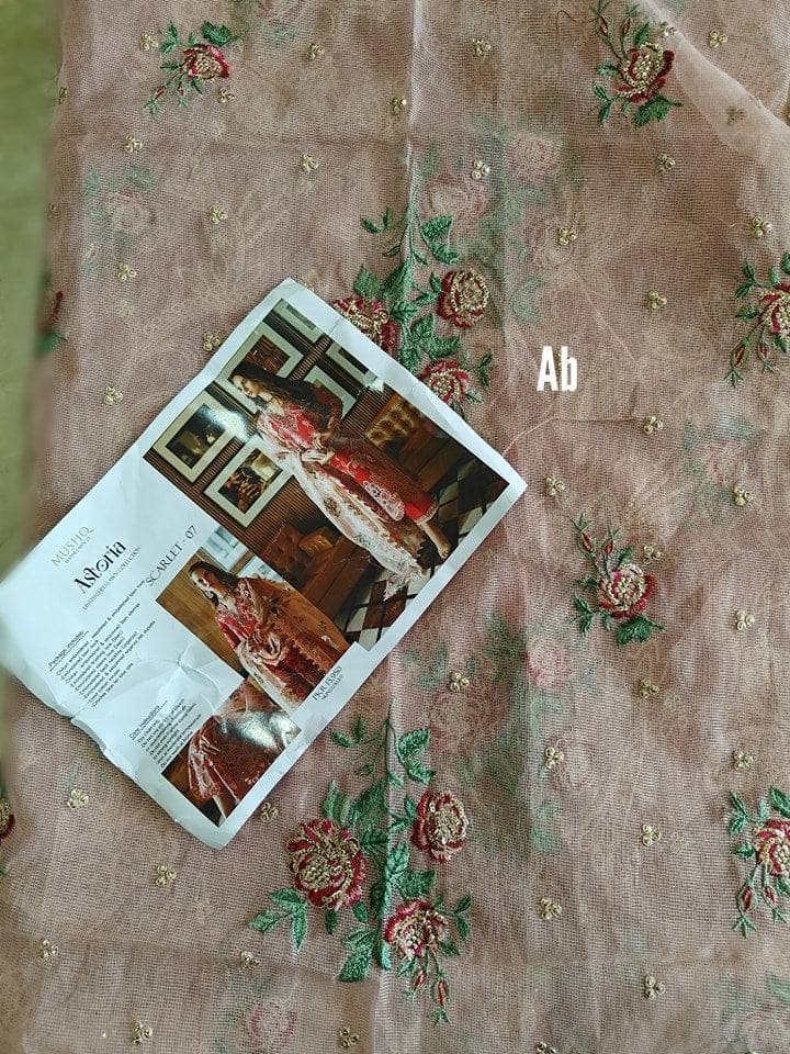 img_open_pic_mushq_astoria_awwal_boutique