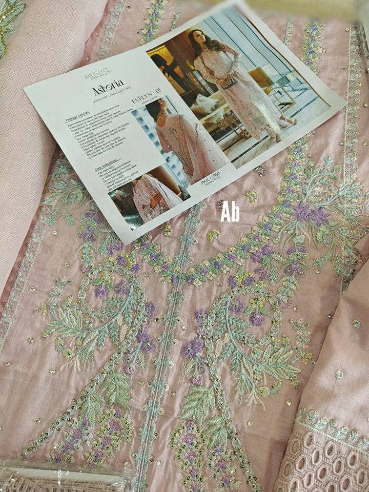 img_mushq_astoria_lawn_23_awwal_boutique