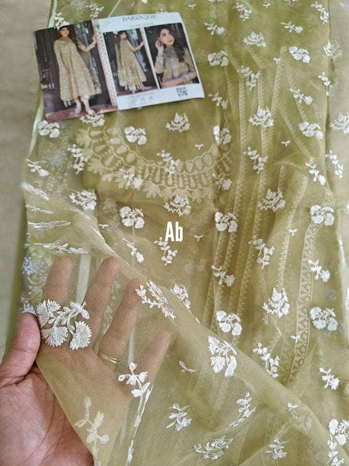 img_baroque_lawn_23_awwal_boutique