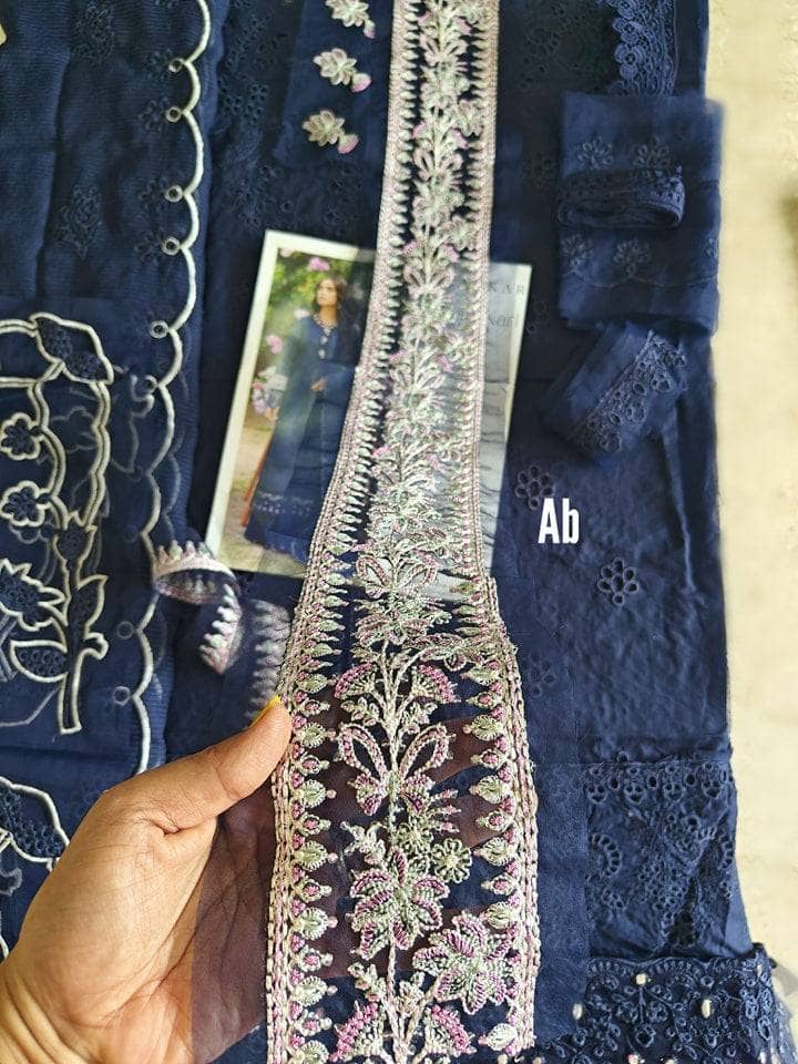 img_open_pic_qalamkar_chikankari_lawn_23_awwal_boutique