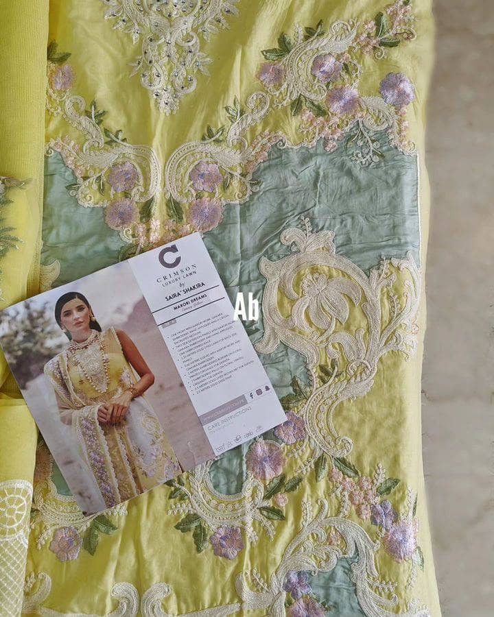 img_crimson_lawn_23_awwal_boutique