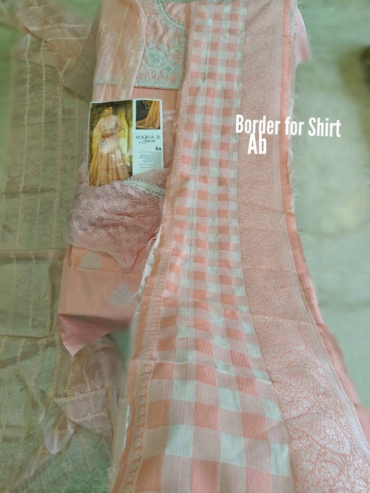 img_maria_b_lawn_23_awwal_boutique