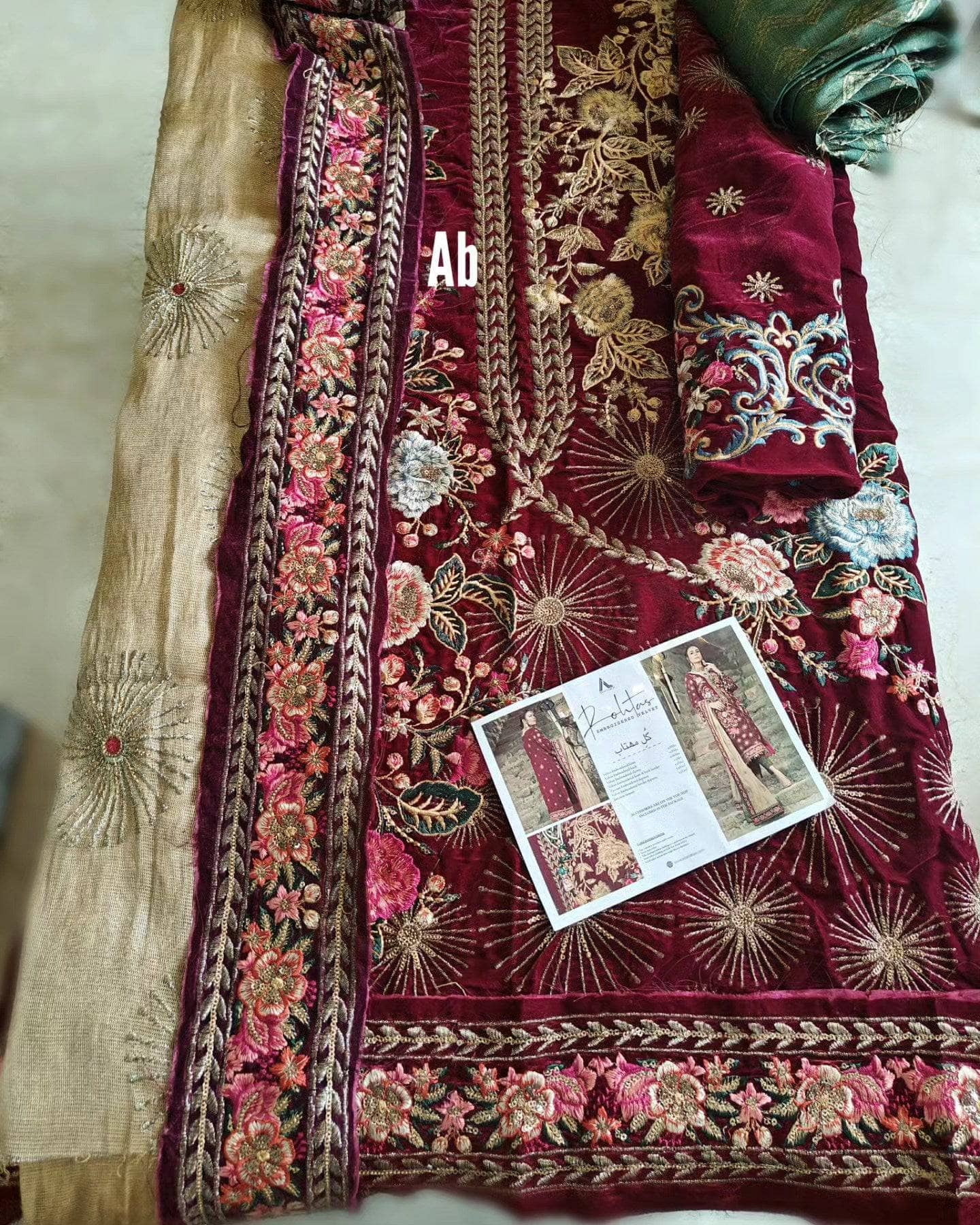 img_adans_libas_velvet_awwal_boutique