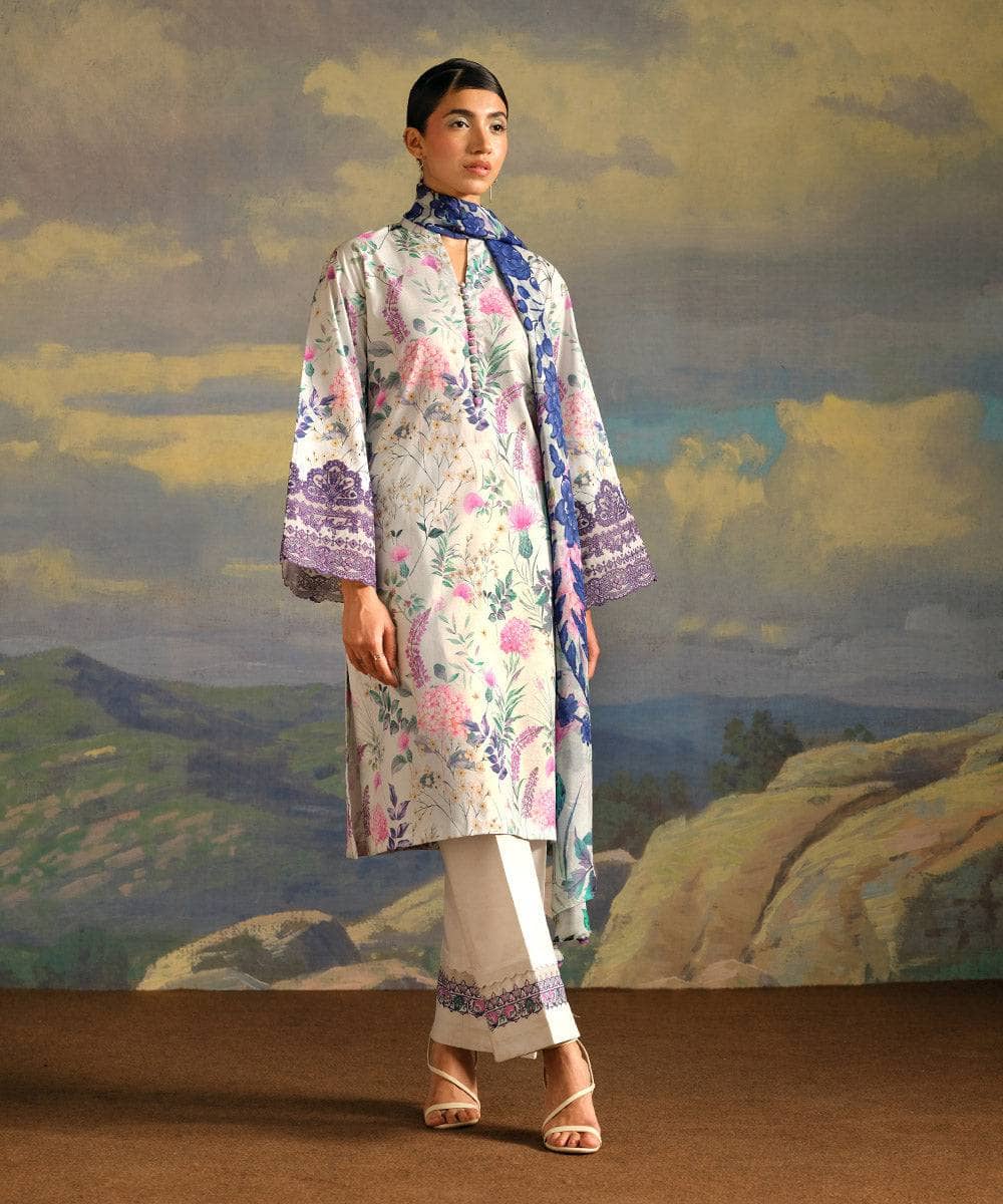 img_sapphire_lawn_24_awwal_boutique