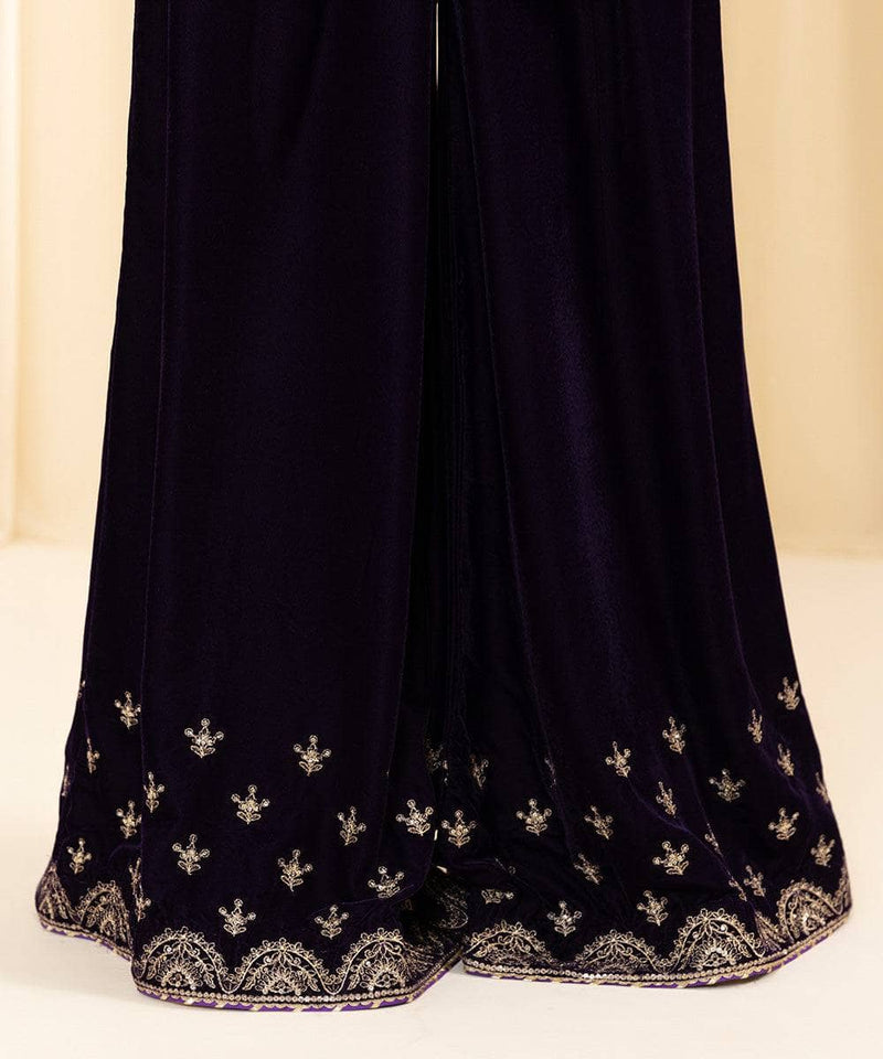 img_sapphire_velvet_awwal_boutique