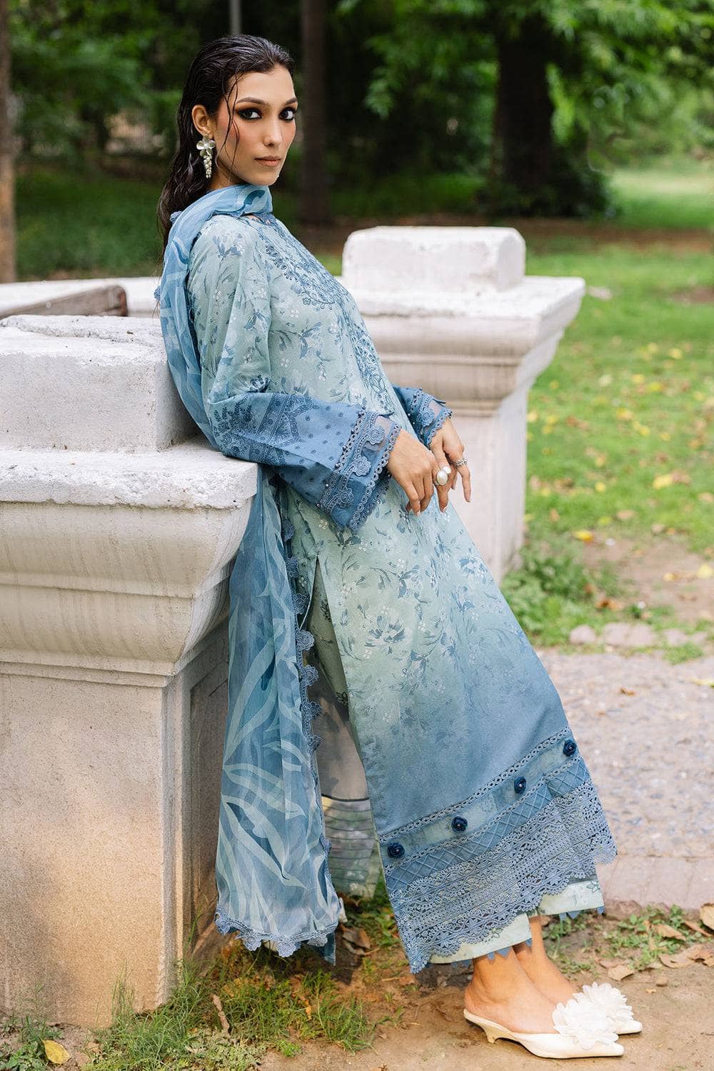 img_nureh_daily_delight_lawn_awwal_boutique