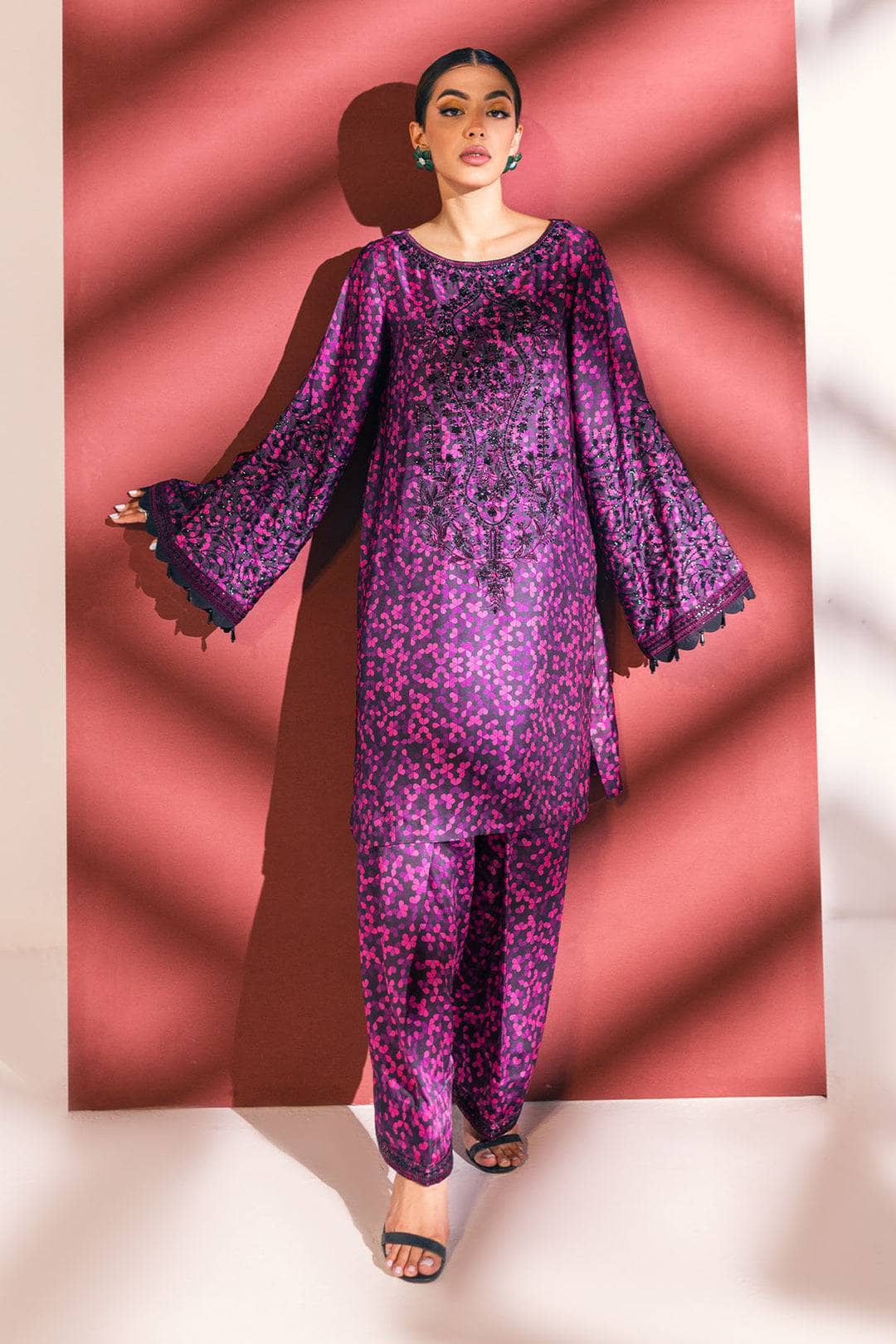 img_nureh_silk_awwal_boutique