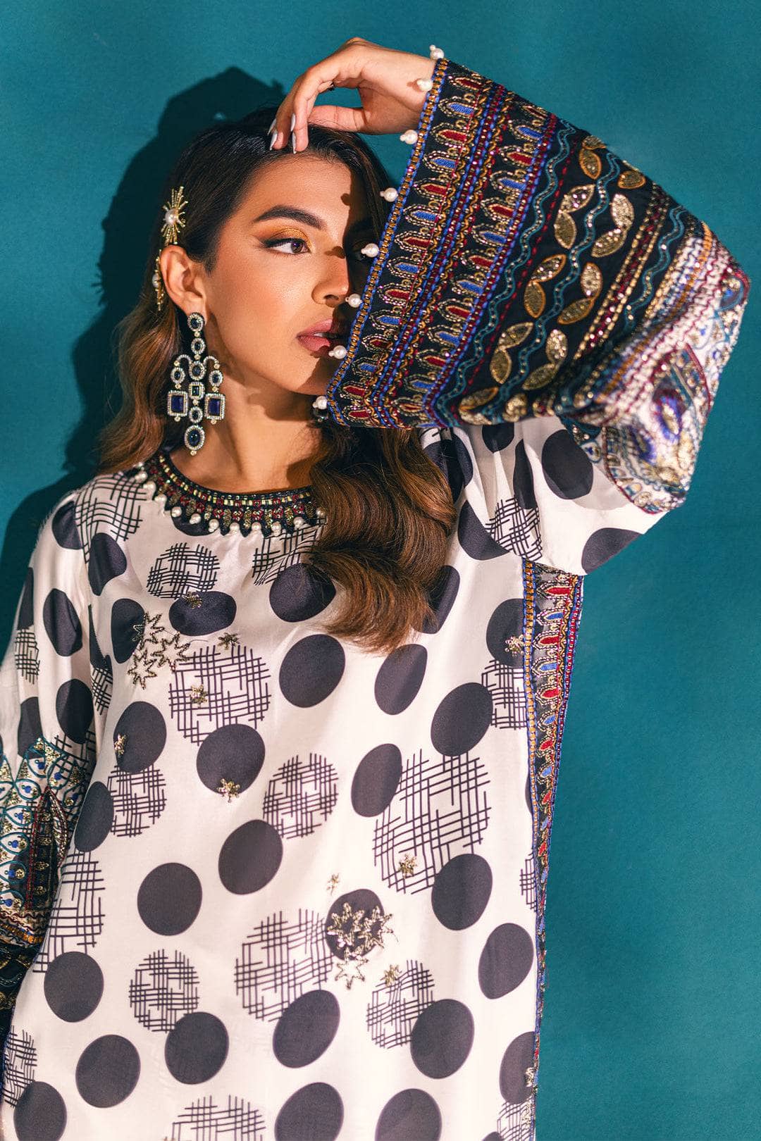 img_nureh_silk_awwal_boutique