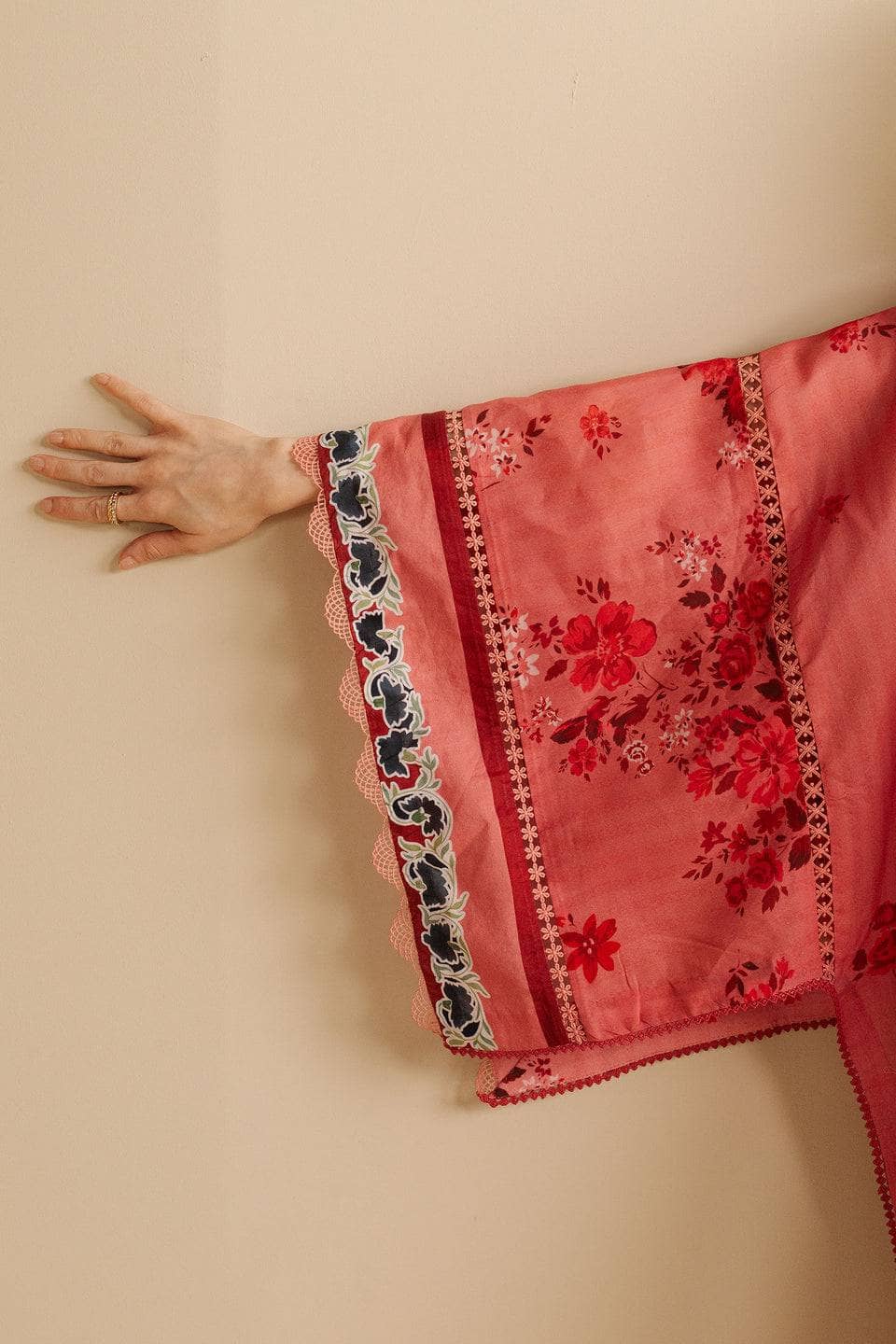 img_zara_shahjahan_coco_prints_awwal_boutique