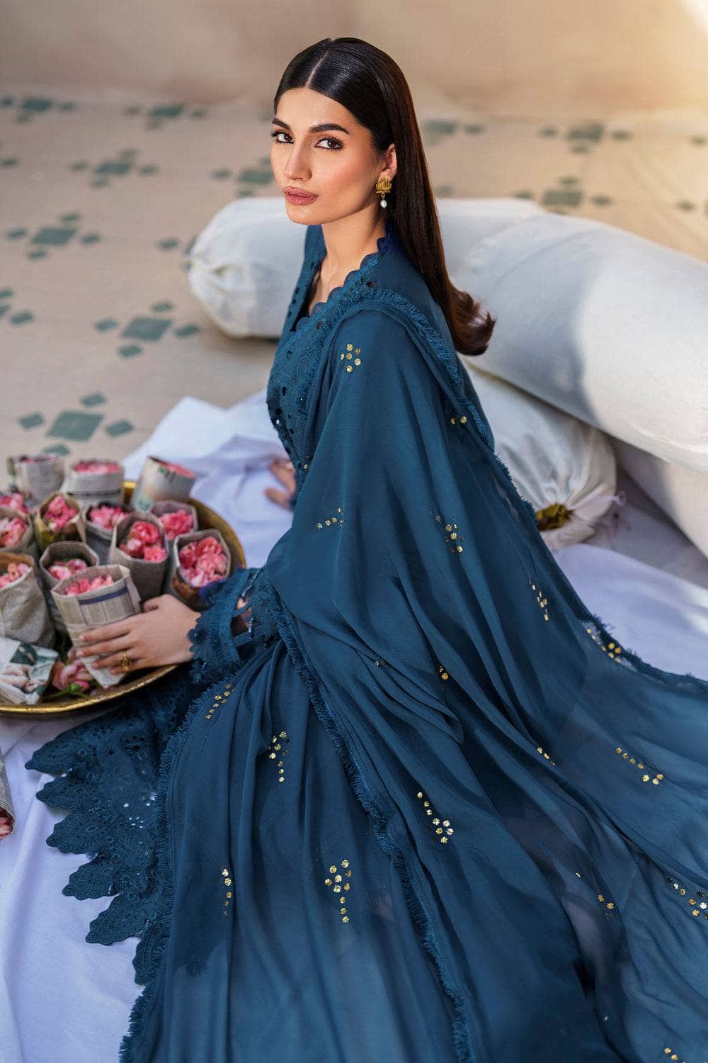 img_nureh_dhoop_kinaray_lawn_24_awwal_boutique
