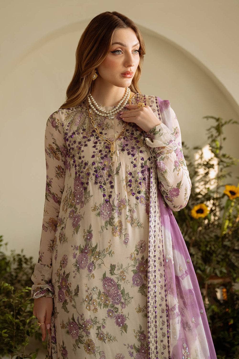 imgnureh_amaya_luxury_formals_awwal_boutique