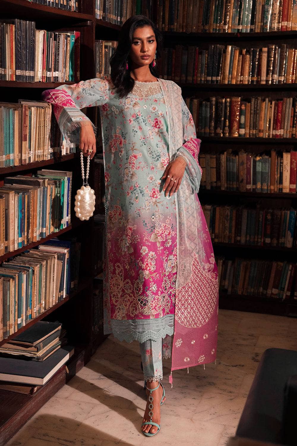 img_nureh_glam_girl_awwal_boutique