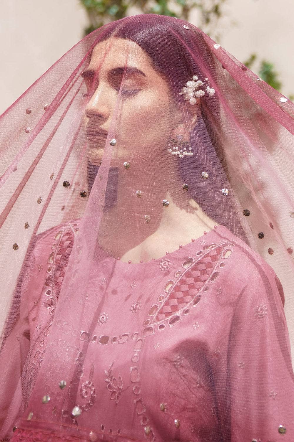 img_nureh_dhoop_kinaray_lawn_24_awwal_boutique