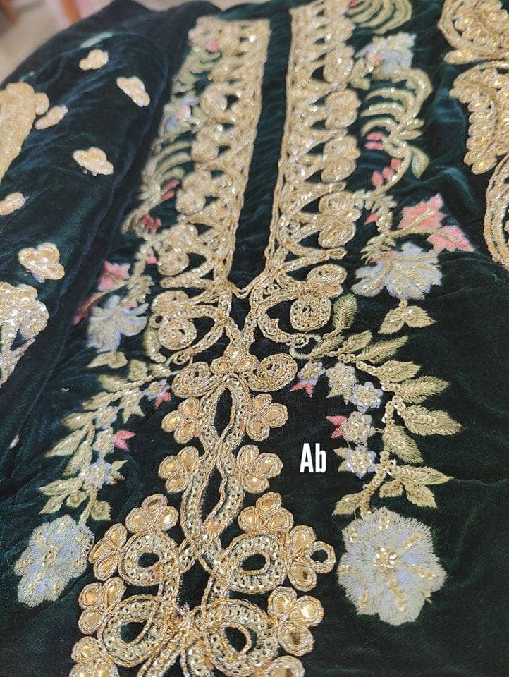 img_crimson_winter_velvet_collection_awwal_boutique