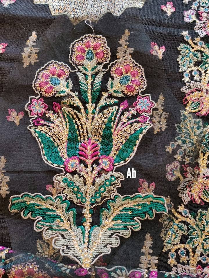 img_afrozeh_shehnai_open_pic_awwal_boutique