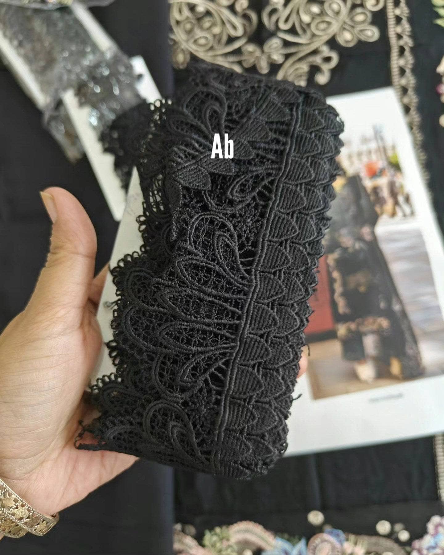 img_mushq_broadway_awwal_boutique