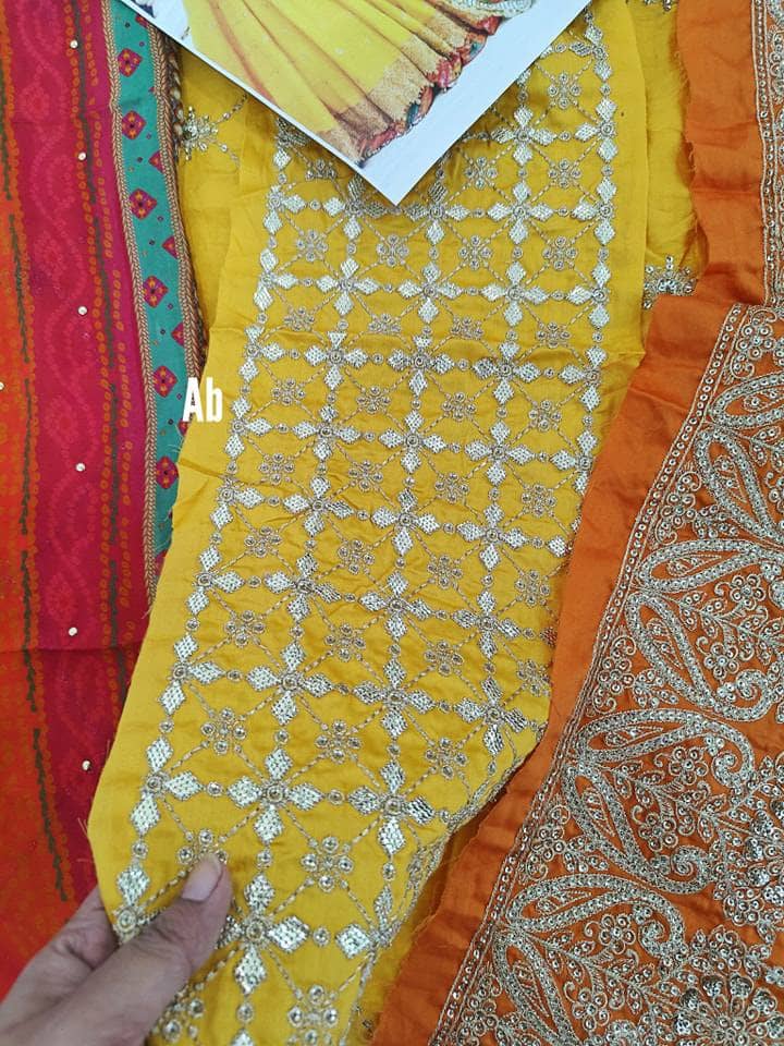 img_maria_b_sateen_open_pic_awwal_boutique