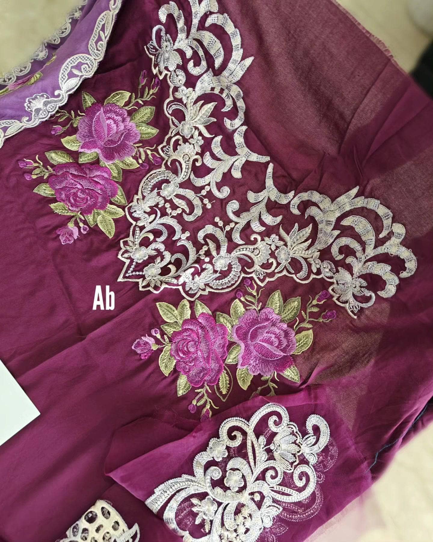 img_mushq_broadway_awwal_boutique