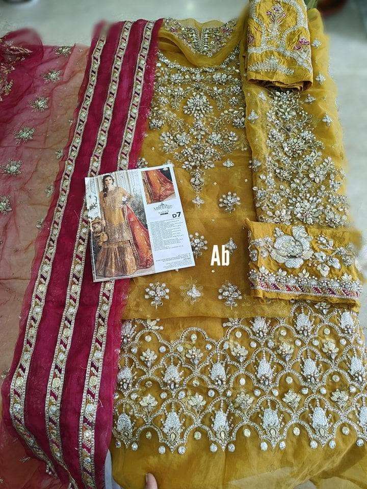 img_open_pic_maria_b_mbroidered_awwal_boutique