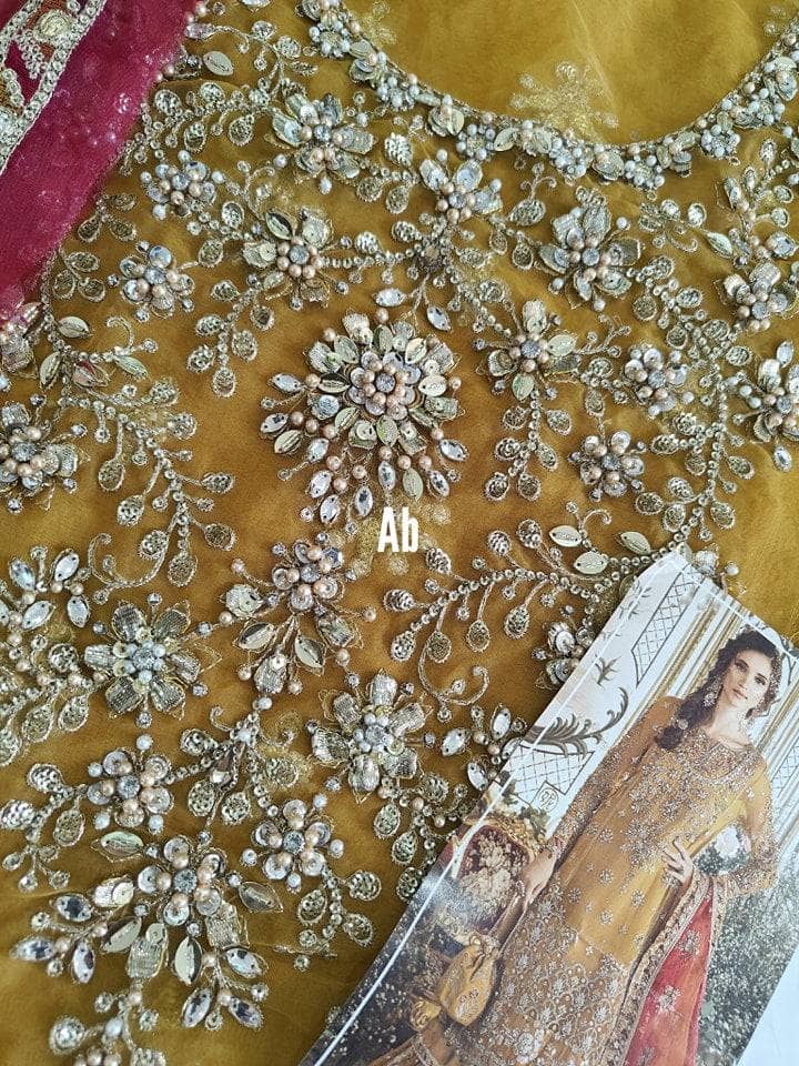 img_open_pic_maria_b_mbroidered_awwal_boutique