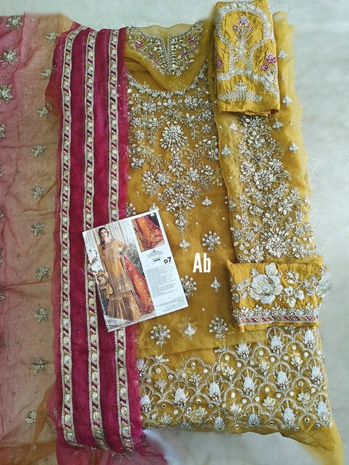 img_open_pic_maria_b_mbroidered_awwal_boutique