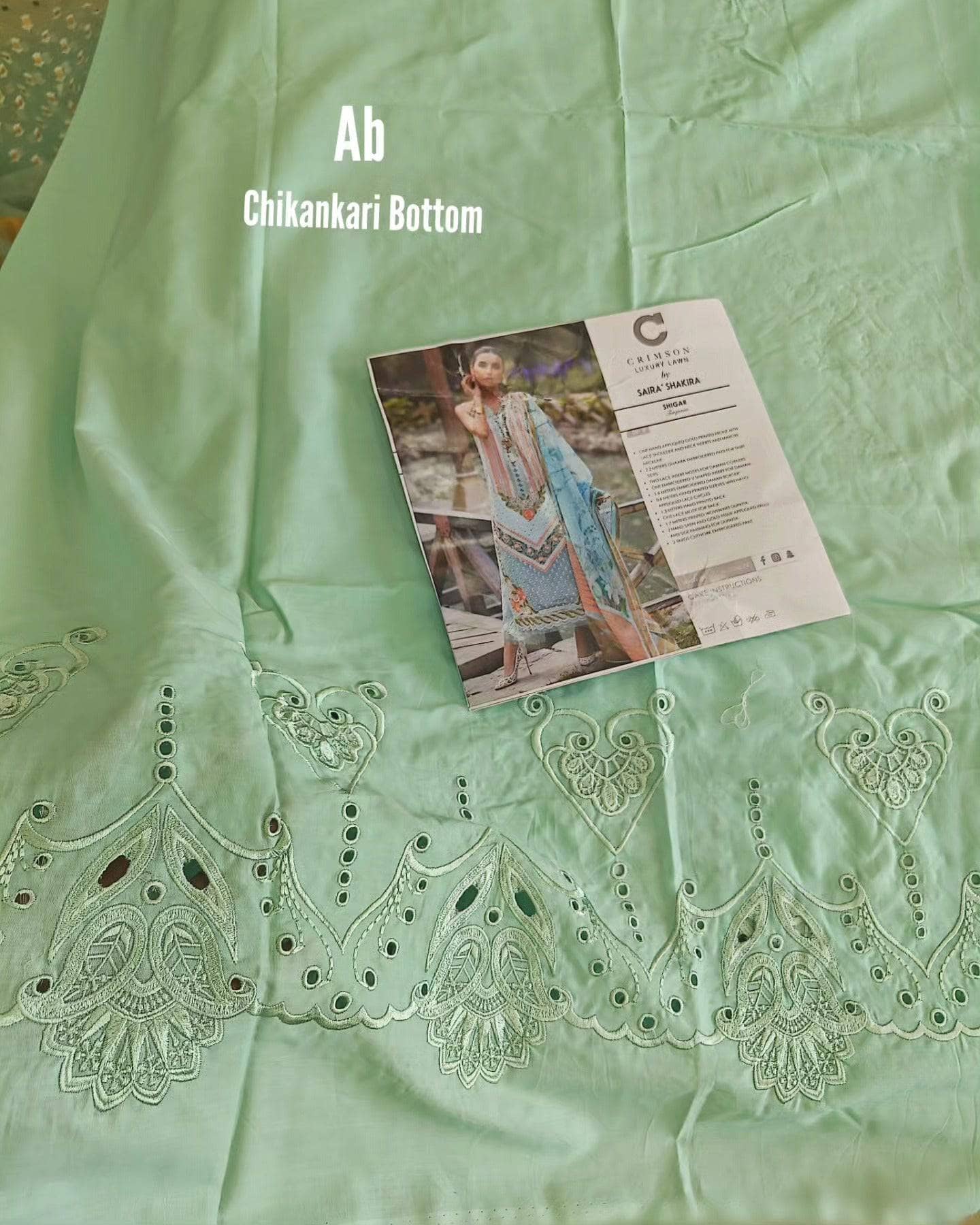 img_crimson_lawn_23-awwal_boutique