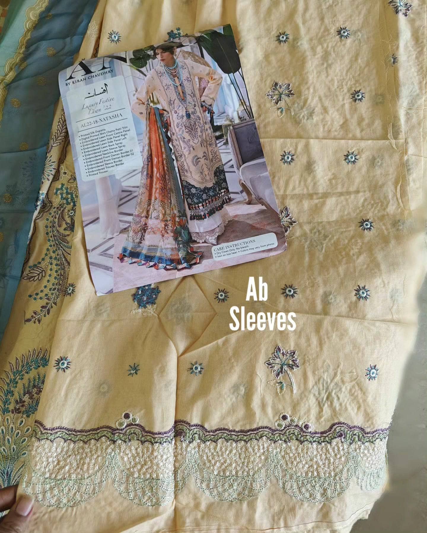 img_anaya_lawn_sale_awwal_boutique