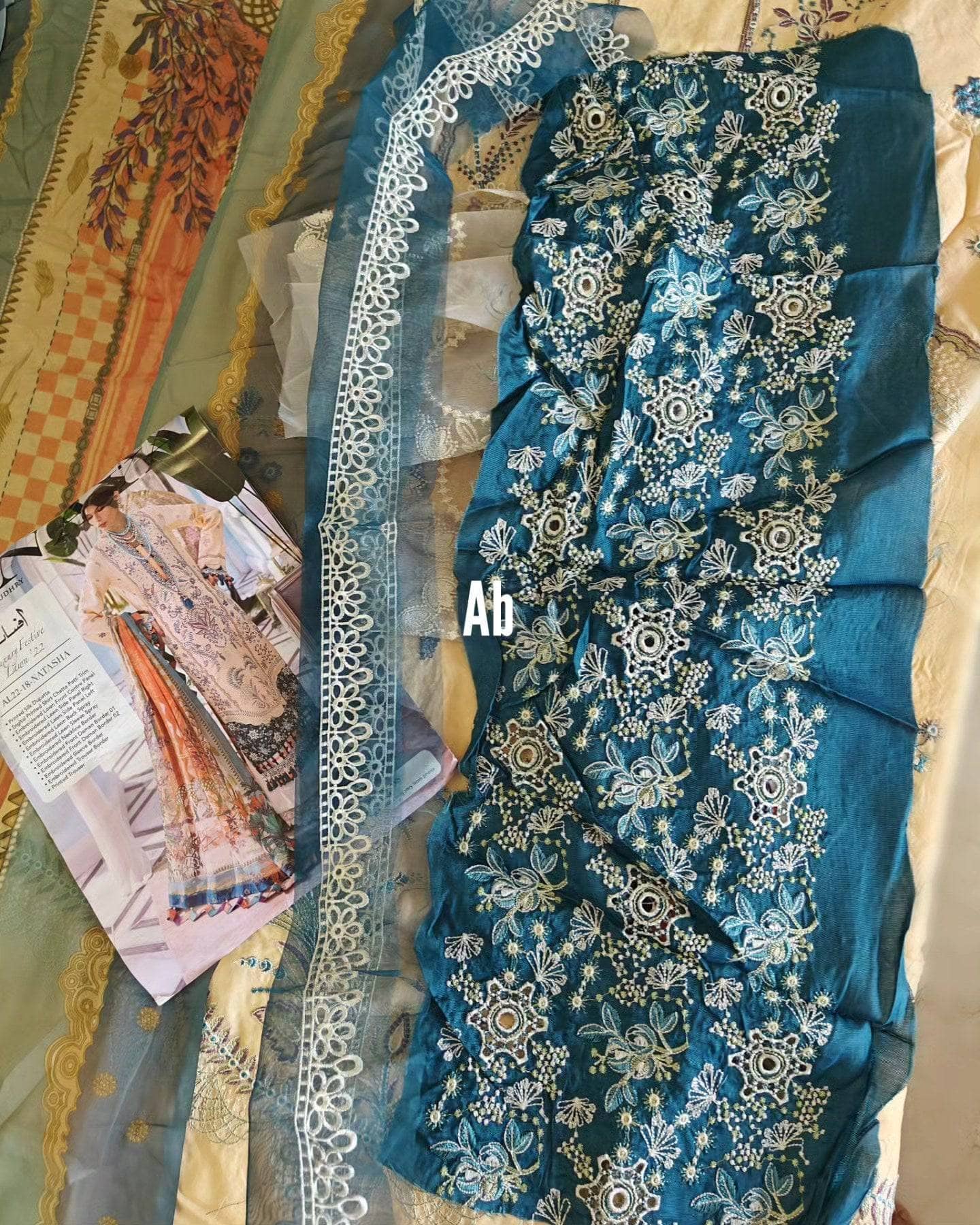 img_anaya_lawn_sale_awwal_boutique