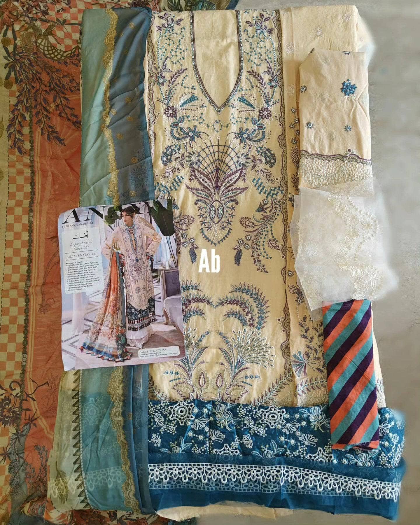 img_anaya_lawn_sale_awwal_boutique