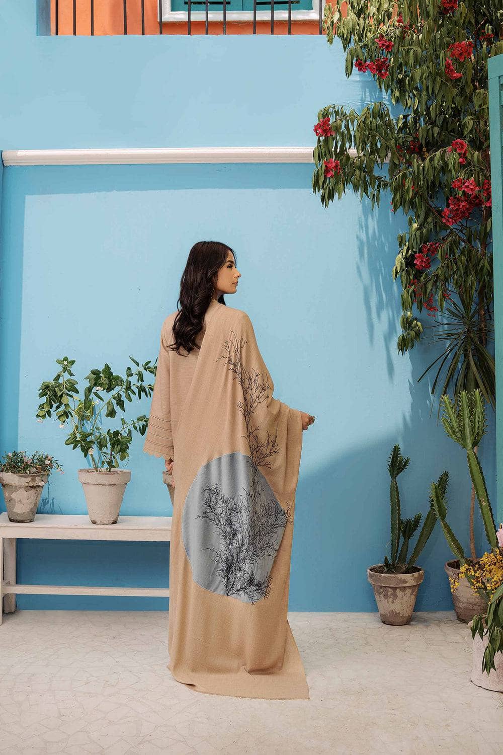 img_nishat_winter_23_awwal_boutique