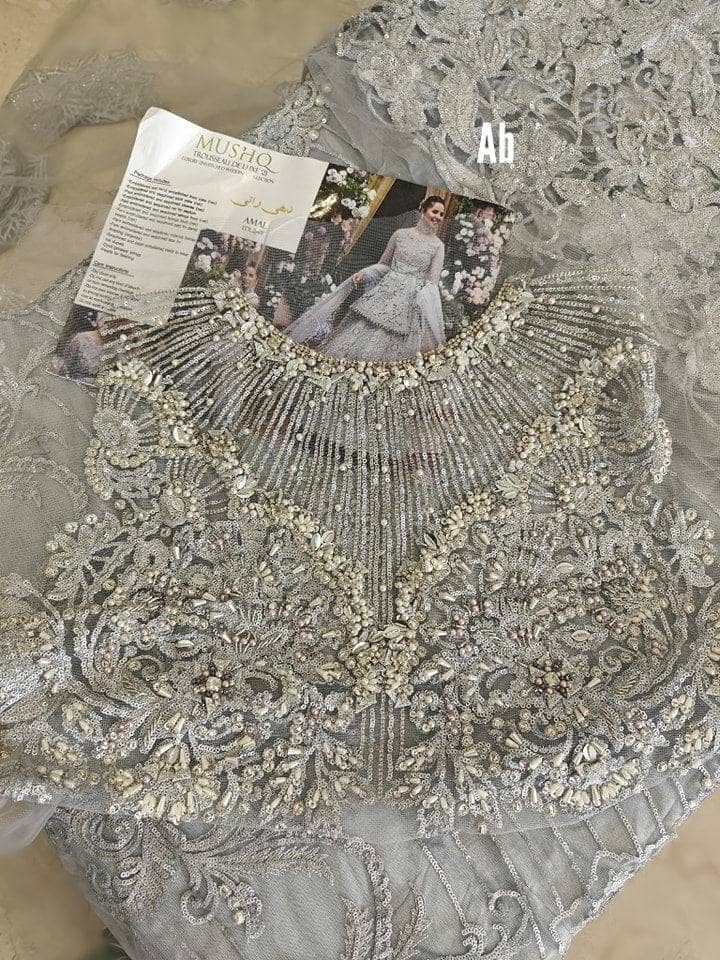 img_open_pic_mushq_trousseau_de_luxe_formal_wedding_awwal_boutique