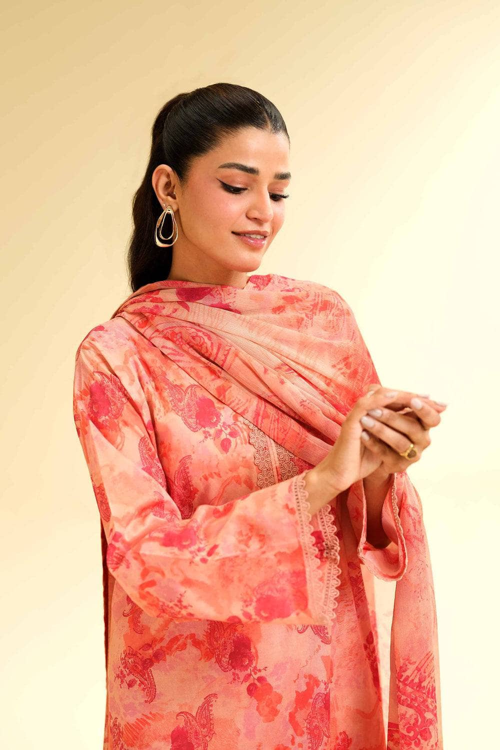 img_nishat_lawn_awwal_boutique