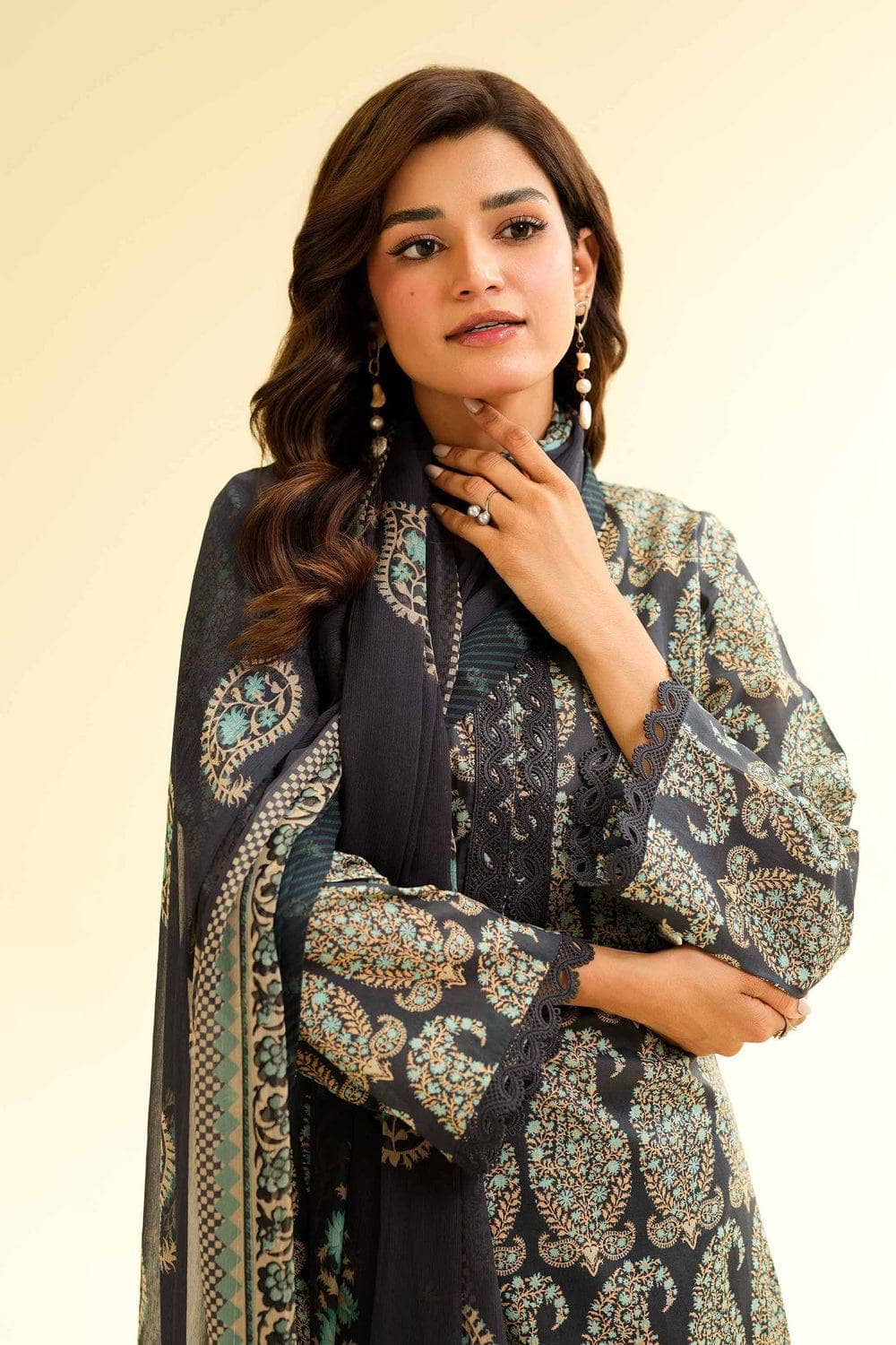 img_nishat_lawn_awwal_boutique