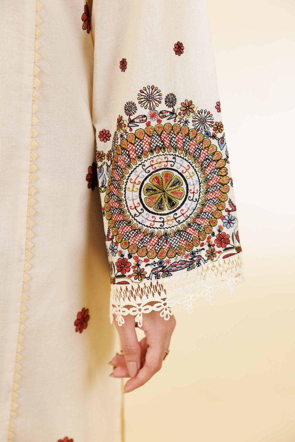 img_nishat_lawn_awwal_boutique