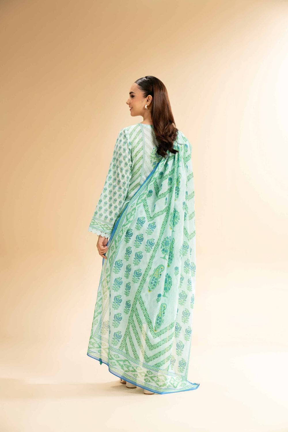 img_nishat_lawn_awwal_boutique