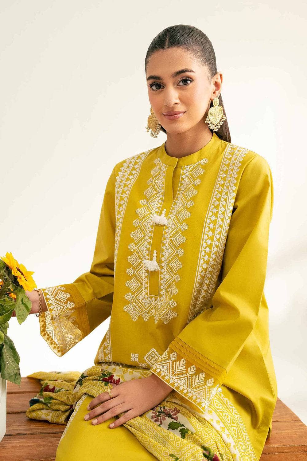 img_nishat_lawn_awwal_boutique