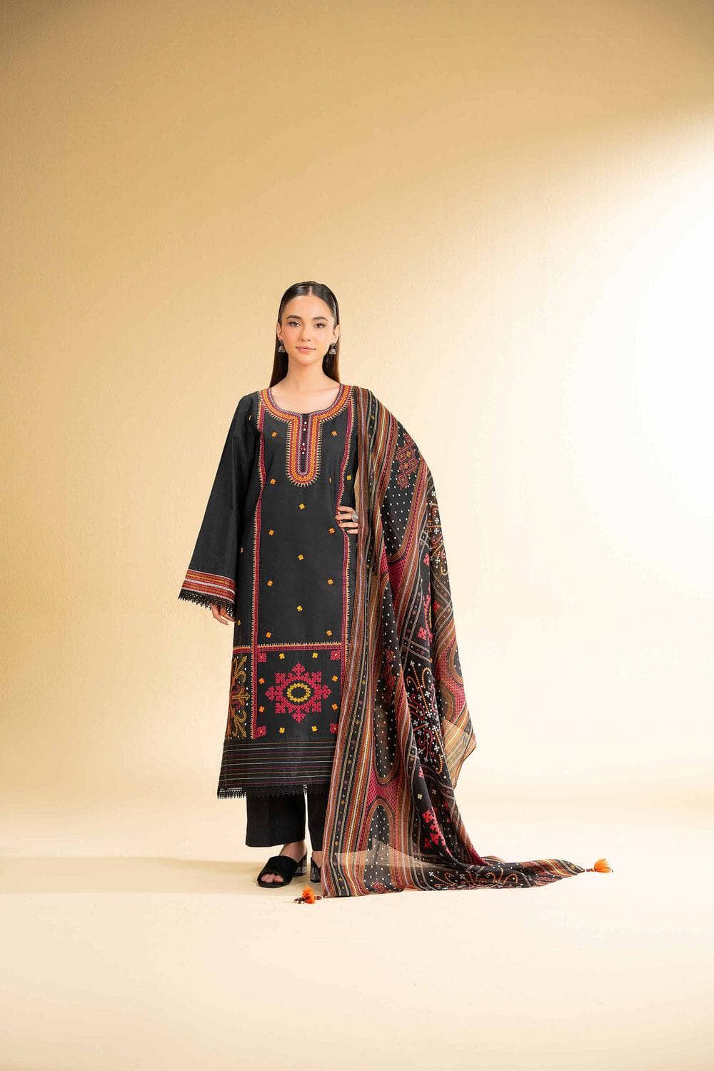 img_nishat_lawn_awwal_boutique