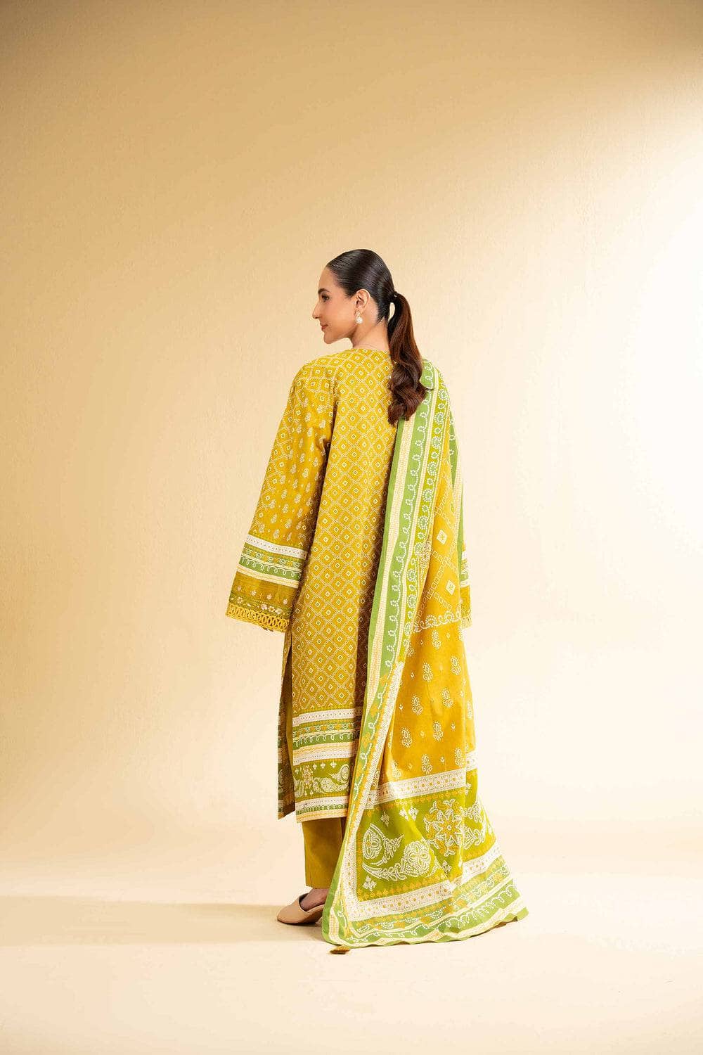 img_nishat_lawn_awwal_boutique