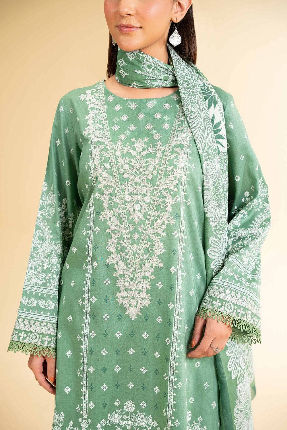 img_nishat_lawn_awwal_boutique