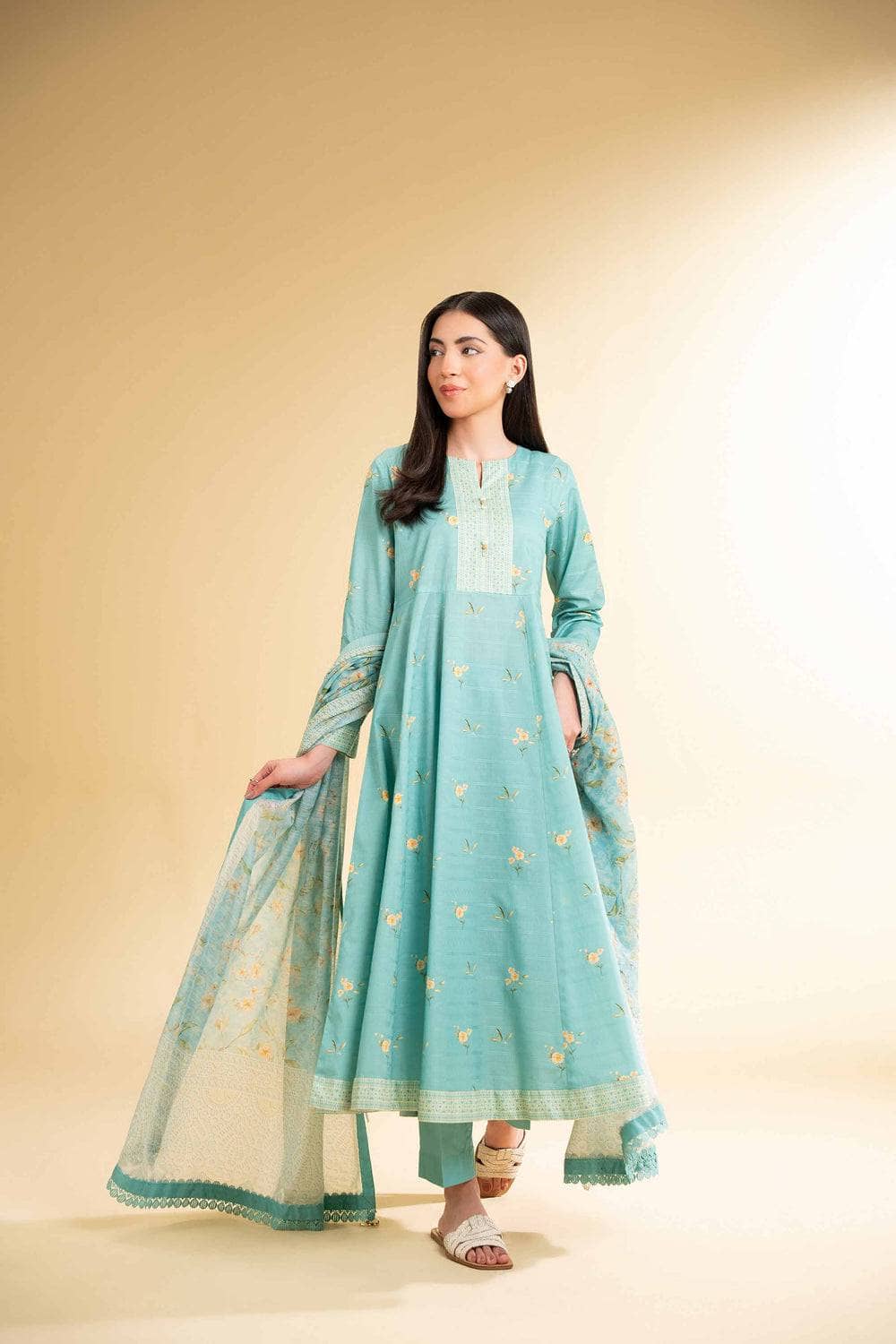 img_nishat_lawn_awwal_boutique