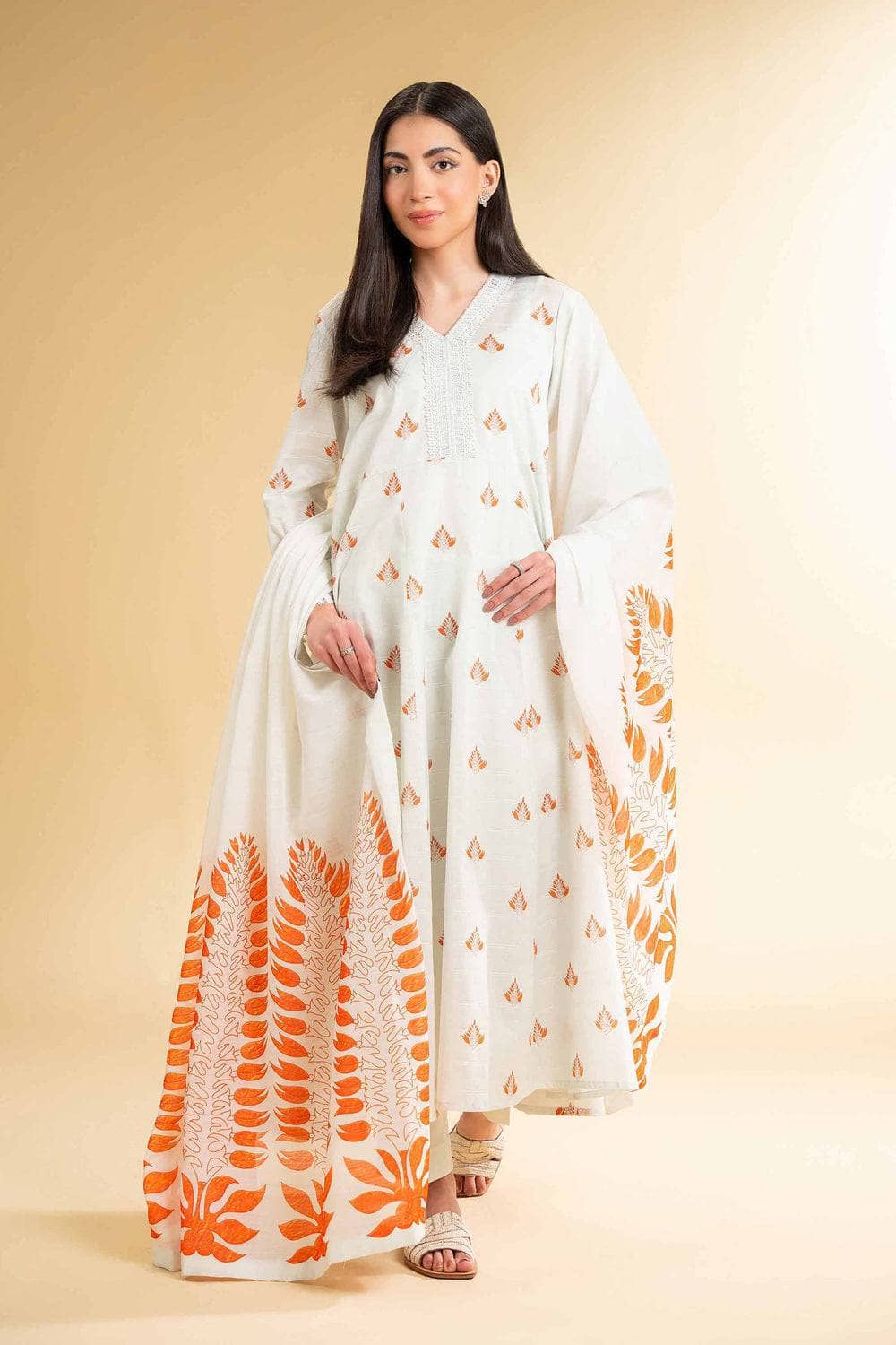 img_nishat_lawn_awwal_boutique