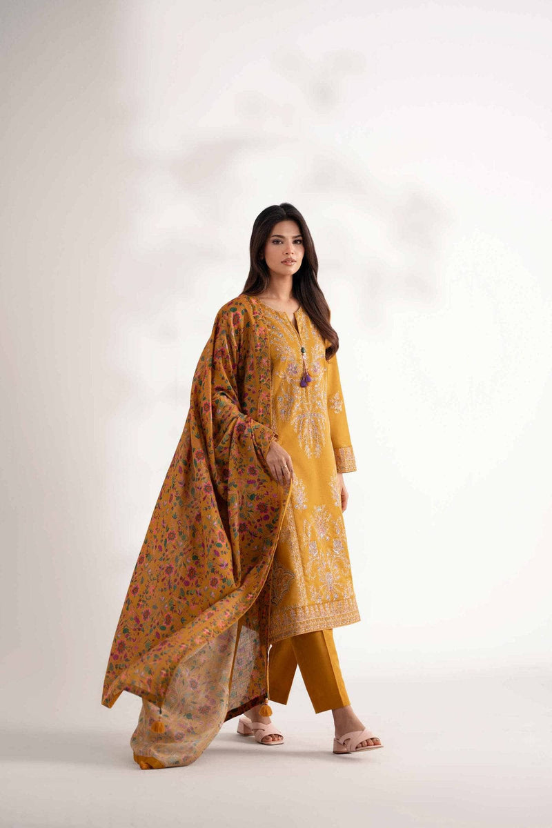 img_nishat_winter_25_awwal_boutique